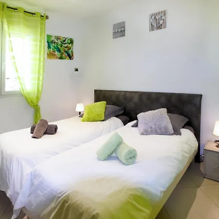 Holiday home 5 Bedroom Lovely In Mountboucher Sur Jabro *